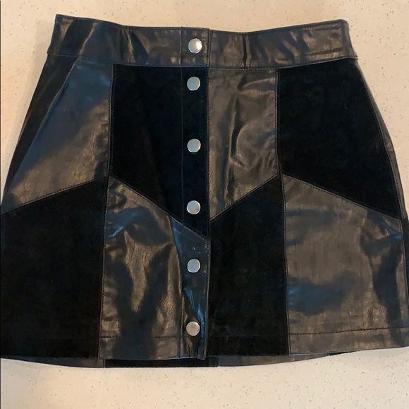 Pleather/suede patterned button down skirt - Picture 1 of 4